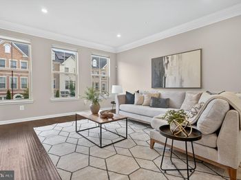 3637 Jamison Street NE