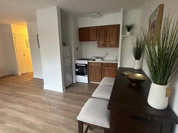 2101 Chestnut Street 805, Philadelphia PA 19103