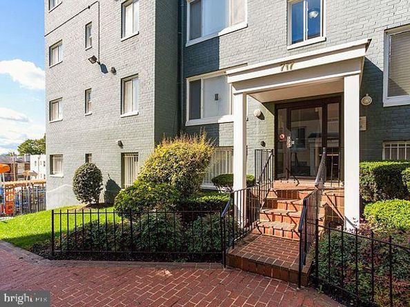 717 Brandywine Street SE 304, Washington DC 20032