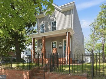 3337 5TH Street SE