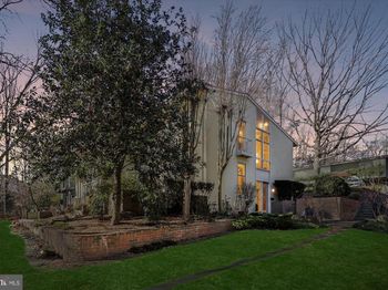 11487 Waterview Cluster