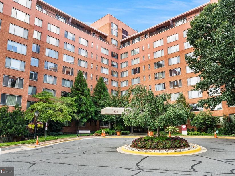1121 Arlington Boulevard 534, Arlington VA 22209
