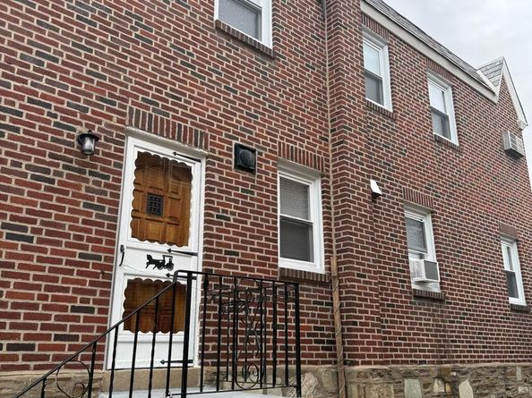 1810 Benson Street, Philadelphia PA 19152