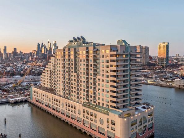 717 S Chris Columbus Boulevard 802, Philadelphia PA 19147