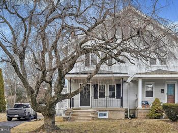 523 W Glenside Avenue