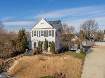 1308 Lawrence Street NE