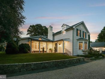 320 1/2 Mansion Drive