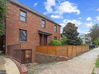 708 Underwood Street NW