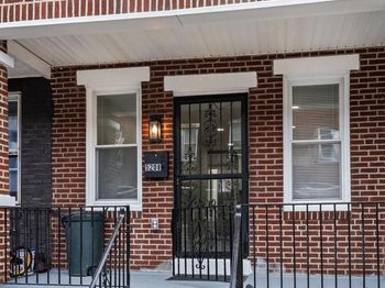 5208 Glenloch Street