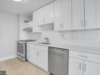 1225 Martha Custis Drive