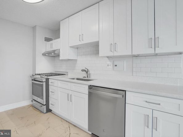 1225 Martha Custis Drive 1116, Alexandria VA 22302