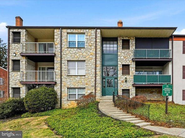 421 Drummers Lane 421, Wayne PA 19087