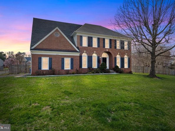 21143 Mayapple Place, Sterling VA 20164