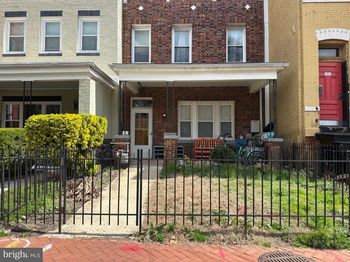 2225 12TH Street NW