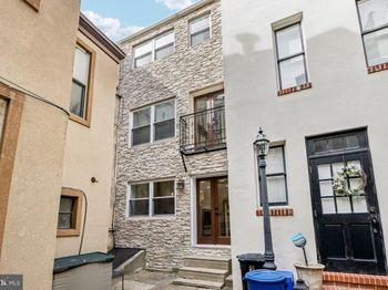 233 Brown Street