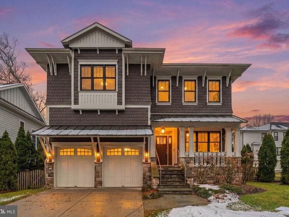 1105 Lakewood Drive SW, Vienna VA 22180