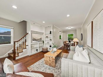 8 E Masonic View Avenue