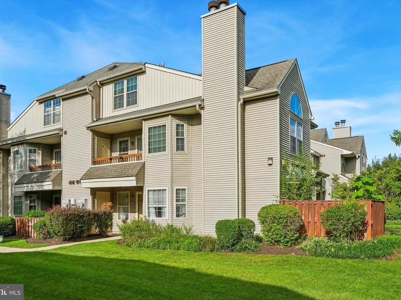 2605 Brookhaven Drive, Yardley PA 19067
