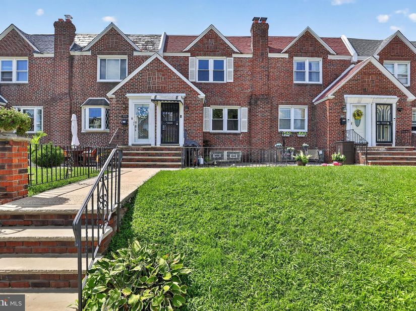 8238 Fayette Street, Philadelphia PA 19150