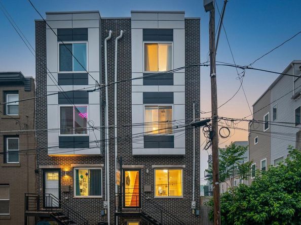 2130 Albert, Philadelphia PA 19125