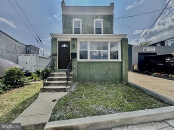 906 Cedar Avenue