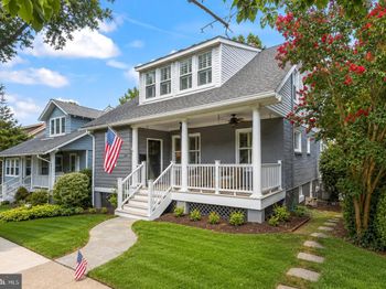 605 Johnston Place