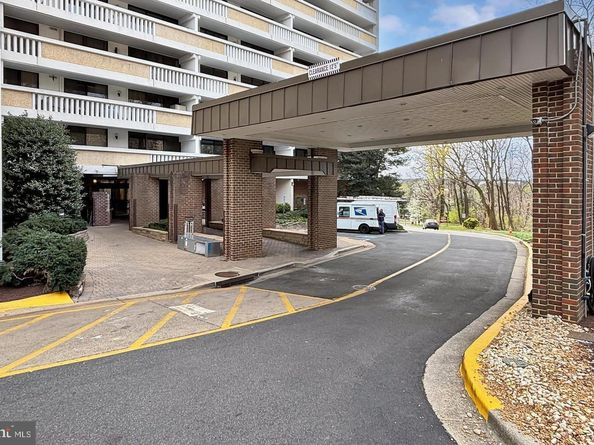 6101 Edsall Road 1202, Alexandria VA 22304