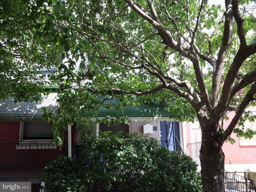 811 N Holly Street, Philadelphia PA 19104