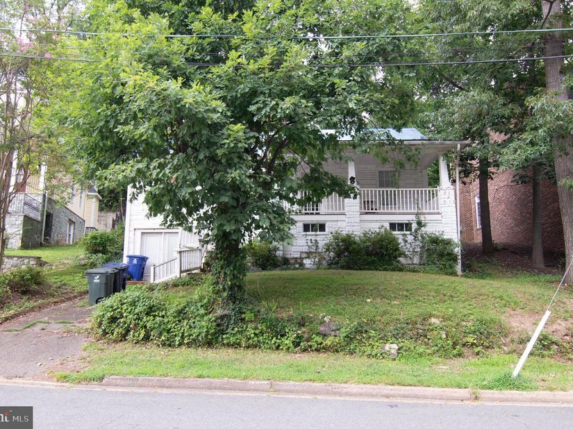 4003 Vacation Lane, Arlington VA 22207