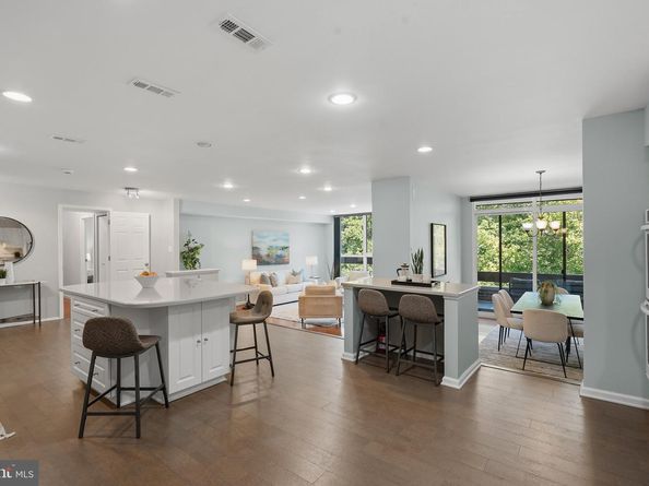 4956 Sentinel Drive 9402, Bethesda MD 20816