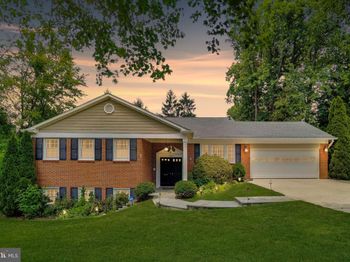 3300 Clearwood Court