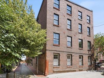 38 N Front Street