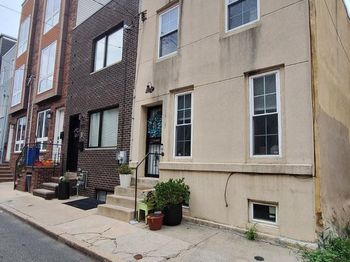 1913 Gerritt Street
