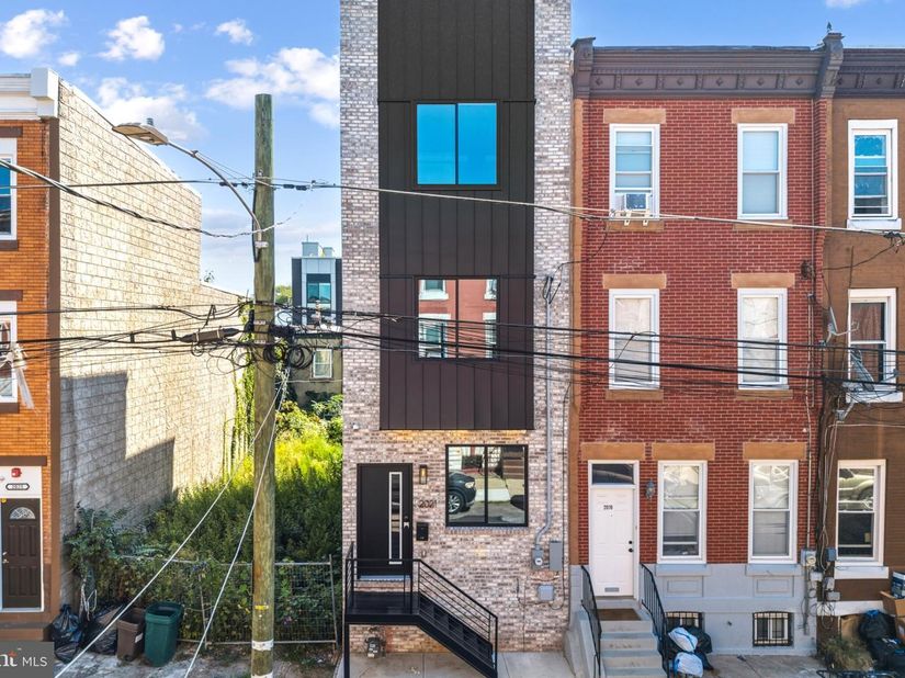 2021 N 4TH Street, Philadelphia PA 19122