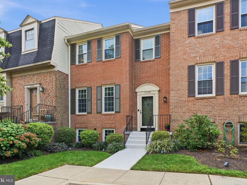 10108 Langhorne Court, Bethesda MD 20817
