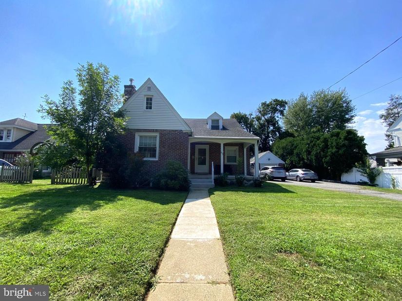 602 Shadeland Avenue, Drexel Hill PA 19026