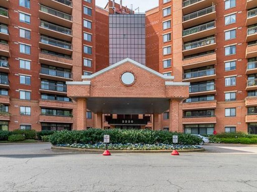 2230 George C Marshall Drive 822, Falls Church VA 22043