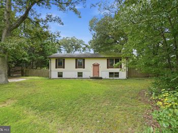 2003 Woodford Road