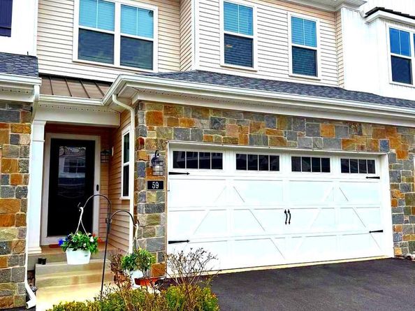 59 Parry Way, Warminster PA 18974