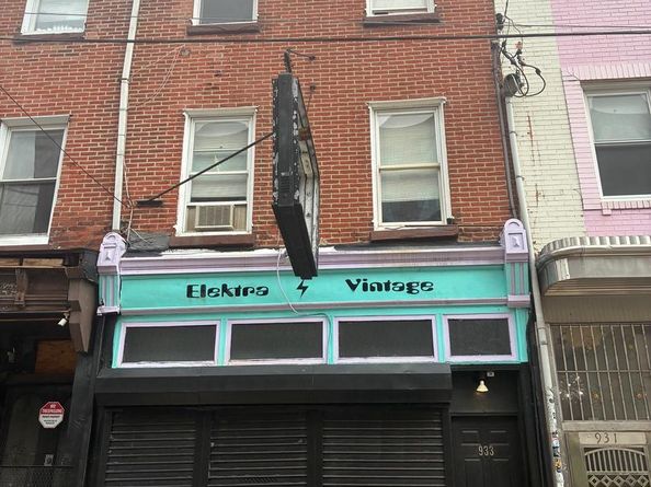 933 Spring Garden Street, Philadelphia PA 19123