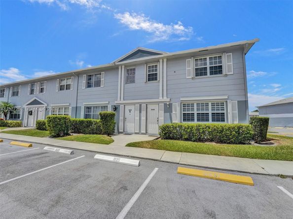 1829 SW 81st Way 5, Davie FL 33324