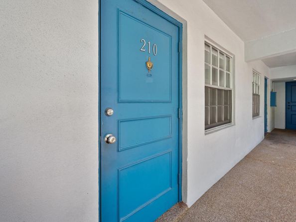 1407 NE 56th Street 210, Fort Lauderdale FL 33334