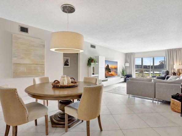 2802 Victoria Way E2, Coconut Creek FL 33066