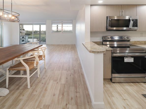 3300 W Rolling Hills Cir 503, Davie FL 33328