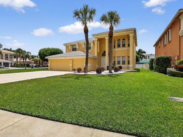 2173 Bellcrest Circle, Royal Palm Beach FL 33411