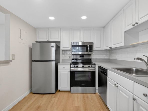 51 Flanders B, Delray Beach FL 33484