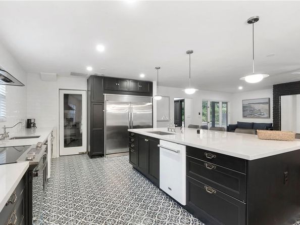 5840 SW 37th Ave, Dania Beach FL 33312