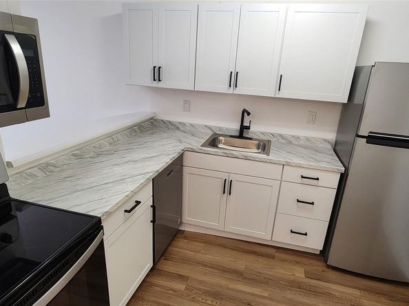 15221 NE 6th Ave A205, Miami FL 33162