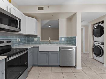 1165 Golden Lakes Boulevard