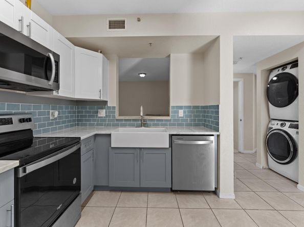 1165 Golden Lakes Boulevard 1212, West Palm Beach FL 33411